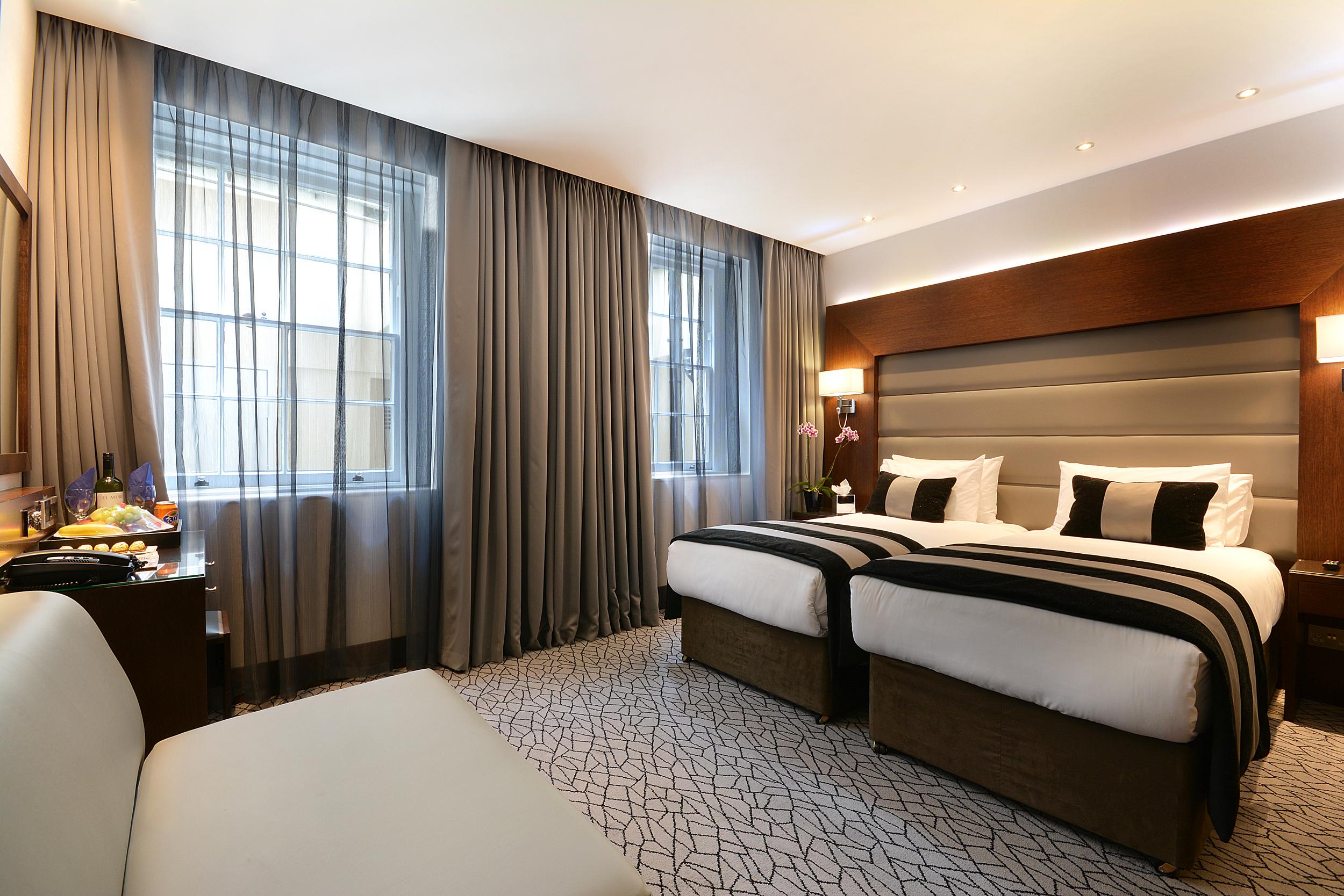 Park Grand London Lancaster Gate Hotell Exteriör bild A room at the hotel